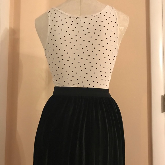 Clothes - Picture 2 of 2